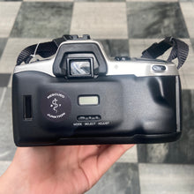 Load image into Gallery viewer, Minolta Dynax 500si