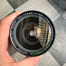 Load image into Gallery viewer, RMC Tokina 35-105mm f/3.5 lens