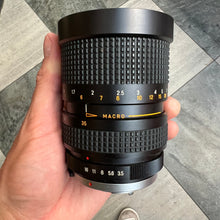 Load image into Gallery viewer, RMC Tokina 35-105mm f/3.5 lens