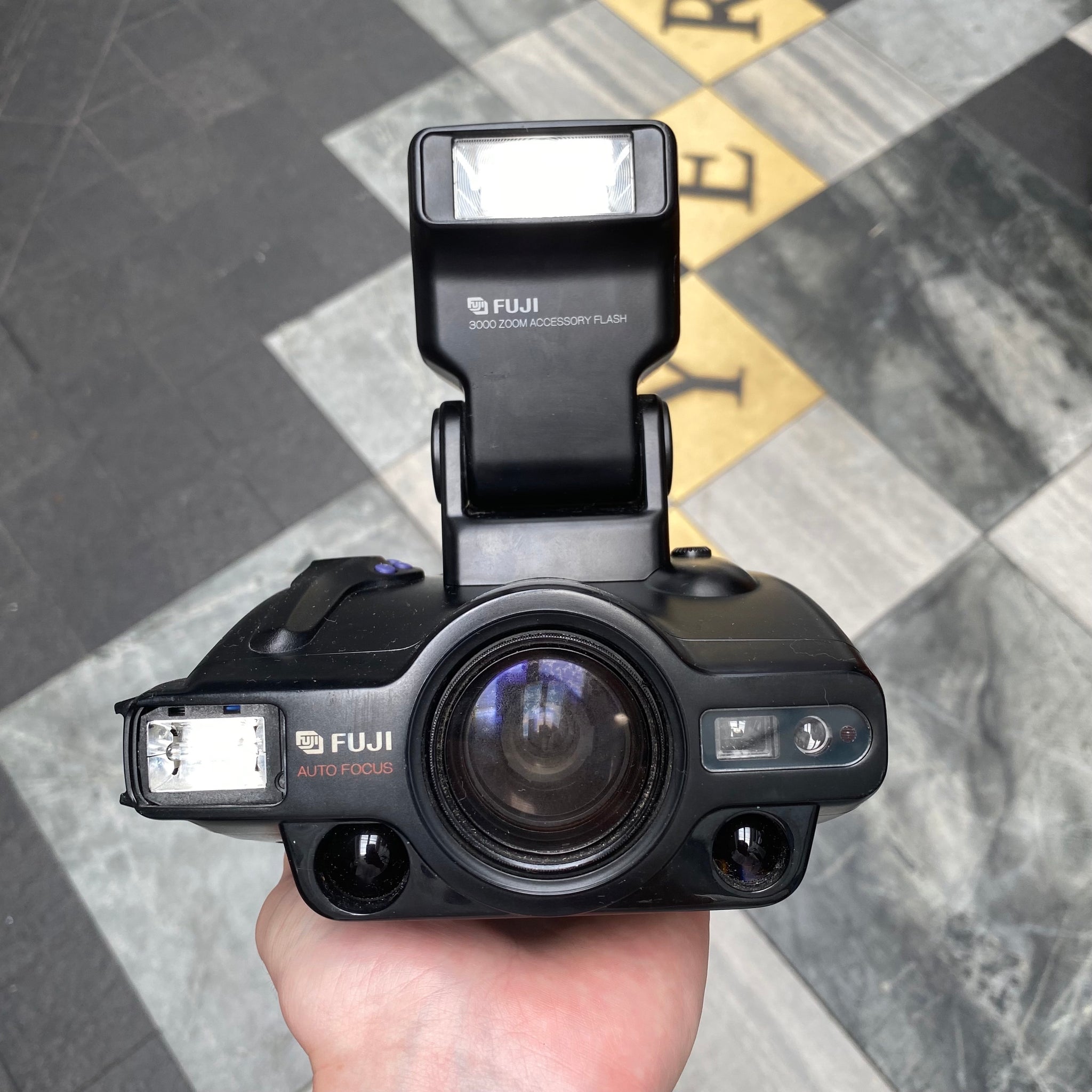 fuji discovery 3000 zoom