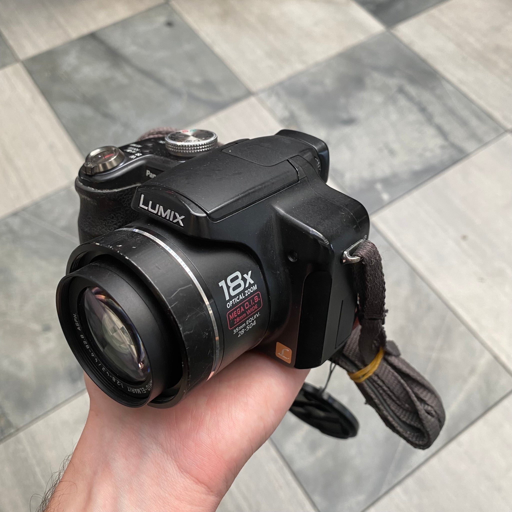 パナソニック デジタルカメラ LUMIX DMC-FZ28 - コンパクトデジタルカメラ