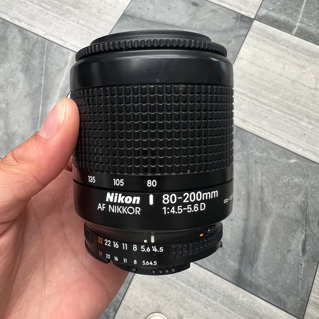 Nikon AF Nikkor 80-200mm f/4.5-5.6 D lens