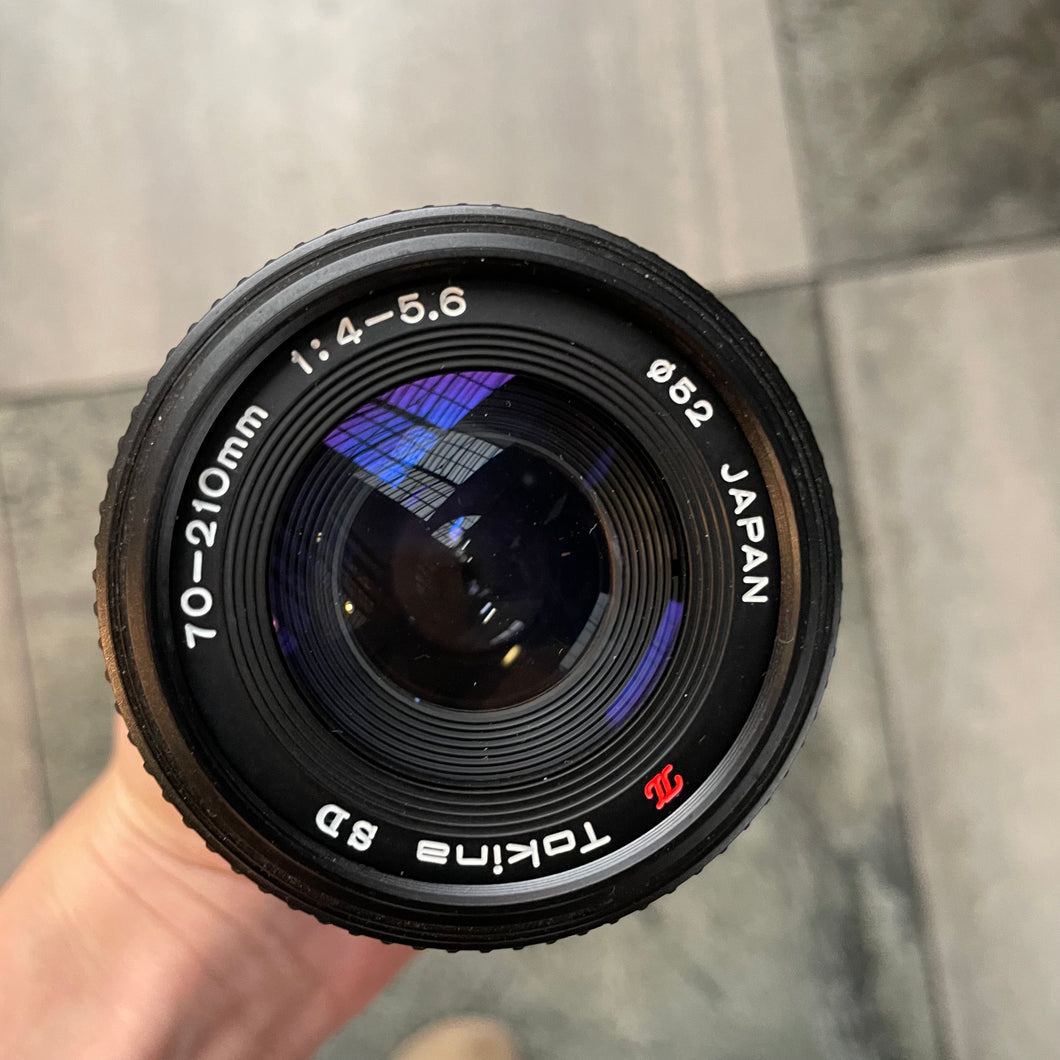 Tokina SD 70-210mm f/4-5.6 lens