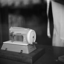 Load image into Gallery viewer, Kosmo Foto Mono 100/36 35mm